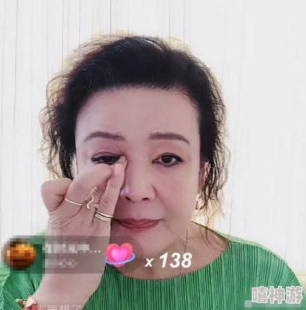 申鹤流眼泪翻白眼流口水衍生：网友热议角色情感表现，认为其展现了深刻的人性与内心挣扎